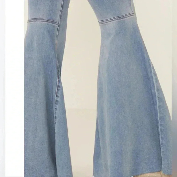 Free People Women's Just Float On Flare Bell Bottom HIGH RISE Jeans Size 27 - Picture 4 of 16